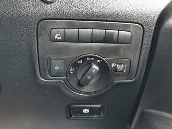 MERCEDES-BENZ VITO 2.1 114 CDI Pure Panel Van 5dr Diesel G-Tronic+ RWD L2 Euro 6 (s