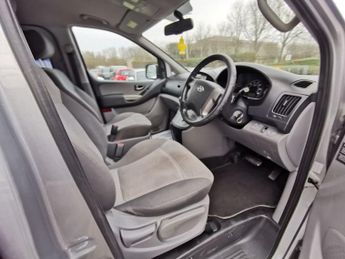 HYUNDAI i800 2.5 CRDi Style MPV 5dr Diesel Auto Euro 5 (170 ps)