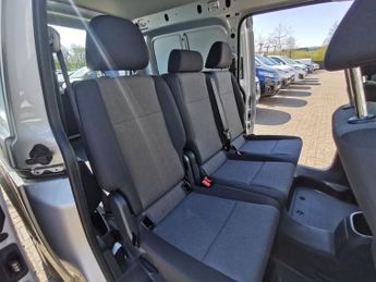 VOLKSWAGEN CADDY MAXI 2.0 TDi C20 Maxi Combi Van 5dr Diesel Manual FWD (Window) (128 g