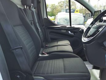 FORD TRANSIT CUSTOM 2.0 300 EcoBlue Limited Panel Van 5dr Diesel Manual L2 H1 Euro 6