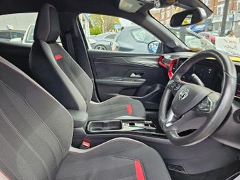 VAUXHALL MOKKA ELECTRIC AUTOMATIC 50kWh SRi Nav Premium SUV 5dr Electric Auto (136 ps)