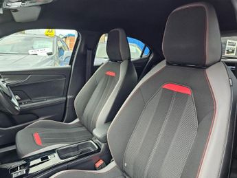 VAUXHALL MOKKA ELECTRIC AUTOMATIC 50kWh SRi Nav Premium SUV 5dr Electric Auto (136 ps)