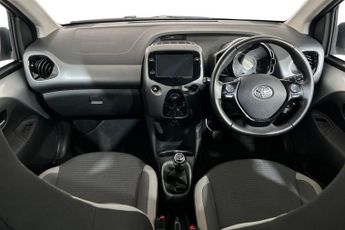 TOYOTA AYGO 1.0 VVT-i x-play Hatchback 5dr Petrol Manual Euro 6 (s/s) (71 ps
