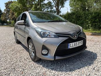 TOYOTA YARIS 1.33 Dual VVT-i Icon Hatchback 5dr Petrol Manual Euro 5 Euro 5 (