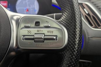 MERCEDES-BENZ EQC EQC 400 80kWh AMG Line (Premium Plus) SUV 5dr Electric Auto 4MAT