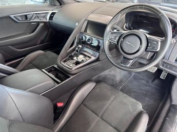 JAGUAR F-TYPE 5.0 V8 R-Dynamic Coupe 2dr Petrol Auto AWD Euro 6 (s/s) (450 ps)