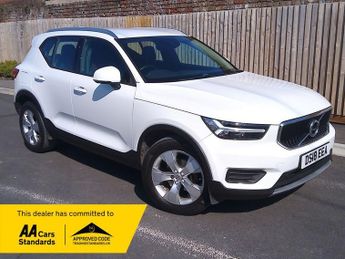 Volvo XC40 1.5 T3 Momentum SUV 5dr Petrol Manual Euro 6 (s/s) (156 ps)