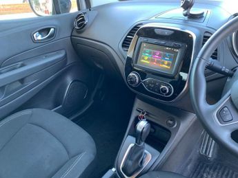 RENAULT CAPTUR 1.5 dCi ENERGY Iconic SUV 5dr Diesel EDC Euro 6 (s/s) (90 ps)