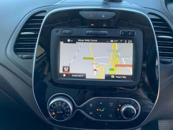 RENAULT CAPTUR 1.5 dCi ENERGY Iconic SUV 5dr Diesel EDC Euro 6 (s/s) (90 ps)