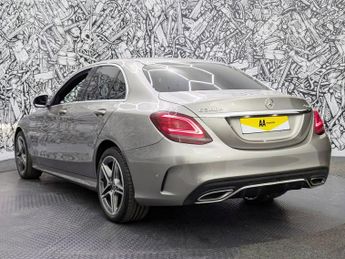 MERCEDES-BENZ C-CLASS 2.0 C300d AMG Line (Premium) Saloon 4dr Diesel G-Tronic+ 4MATIC 