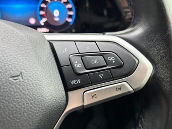 VOLKSWAGEN GOLF 1.5 TSI Life Hatchback 5dr Petrol Manual Euro 6 (s/s) (130 ps)