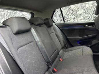 VOLKSWAGEN GOLF 1.5 TSI Life Hatchback 5dr Petrol Manual Euro 6 (s/s) (130 ps)