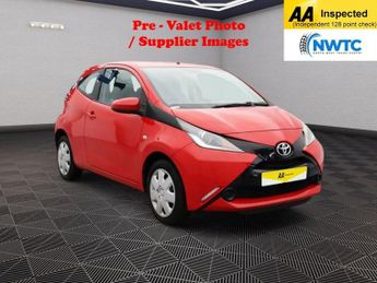 Toyota AYGO 1.0 VVT-i x-play Hatchback 3dr Petrol Manual Euro 5 Euro 5 (68 p