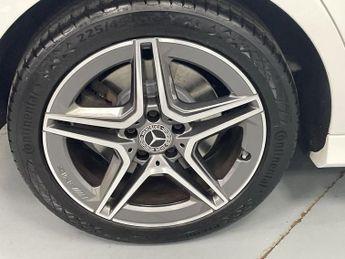 MERCEDES-BENZ A-CLASS 1.3 A250e 15.6kWh AMG Line Hatchback 5dr Petrol Plug-in Hybrid 8
