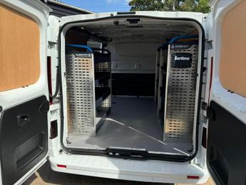 RENAULT TRAFIC 2.0 dCi ENERGY 28 Black Edition Panel Van 5dr Diesel EDC SWB Sta