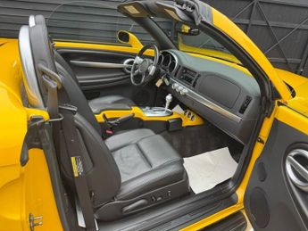 CHEVROLET SSR 6.0 V8 LS2 Auto 