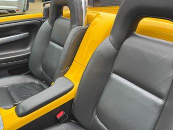 CHEVROLET SSR 6.0 V8 LS2 Auto 
