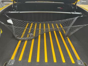 CHEVROLET SSR 6.0 V8 LS2 Auto 