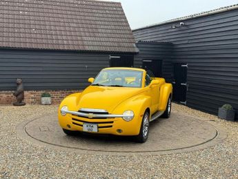 CHEVROLET SSR 6.0 V8 LS2 Auto 