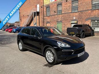 Porsche Cayenne 3.0 TD V6 SUV 5dr Diesel Tiptronic 4WD (stop/start) (240 ps)
