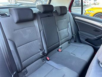 VOLKSWAGEN GOLF 2.0 TDI BlueMotion Tech Match Edition Hatchback 5dr Diesel DSG E