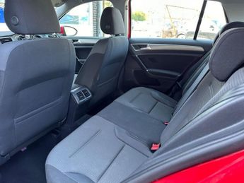 VOLKSWAGEN GOLF 2.0 TDI BlueMotion Tech Match Edition Hatchback 5dr Diesel DSG E