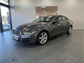 JAGUAR XE 2.0d Portfolio Saloon 4dr Diesel Auto Euro 6 (s/s) (180 ps)