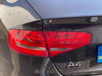 AUDI A4 2.0 TDI SE Saloon 4dr Diesel Multitronic Euro 5 (s/s) (143 ps)