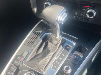 AUDI A4 2.0 TDI SE Saloon 4dr Diesel Multitronic Euro 5 (s/s) (143 ps)
