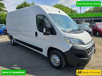 Citroen Relay 2.2 BlueHDi 35 Enterprise in white, 44,591 miles, full service h