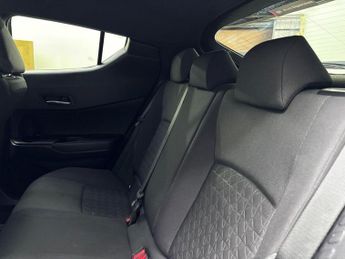 TOYOTA C-HR 1.8 VVT-h GPF Design SUV 5dr Petrol Hybrid CVT Euro 6 (s/s) (122