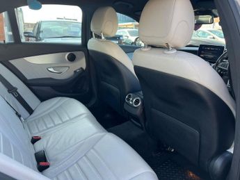 MERCEDES-BENZ C-CLASS 2.1 C250 BlueTEC AMG Line Saloon 4dr Diesel G-Tronic+ Euro 6 (s/