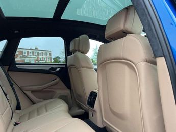 PORSCHE MACAN 2.9 Macan Turbo Semi-Auto 4WD 5dr
