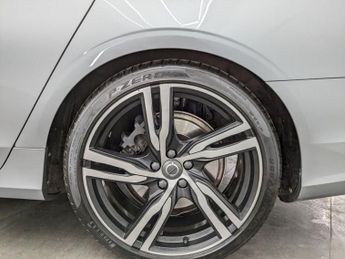 VOLVO S90 2.0 D5 PowerPulse R-Design Pro Saloon 4dr Diesel Auto AWD Euro 6