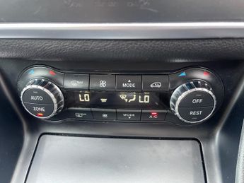 MERCEDES-BENZ CLA 2.1 CLA220 CDI AMG Sport Coupe 4dr Diesel 7G-DCT Euro 6 (s/s) (1