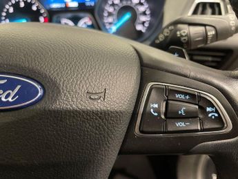 FORD KUGA 1.5 TDCi Titanium SUV 5dr Diesel Powershift Euro 6 (s/s) (120 ps