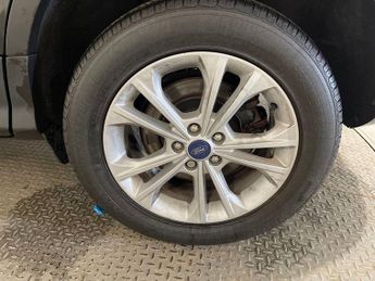 FORD KUGA 1.5 TDCi Titanium SUV 5dr Diesel Powershift Euro 6 (s/s) (120 ps