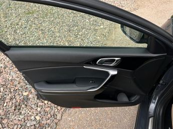 KIA CEED 1.4 T-GDi GT-Line Hatchback 5dr Petrol DCT Euro 6 (s/s) (138 bhp
