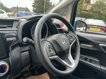 HONDA JAZZ 1.3 i-VTEC SE Hatchback 5dr Petrol CVT Euro 6 (s/s) (102 ps)