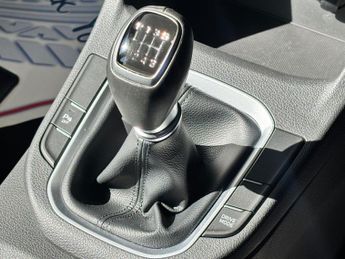 HYUNDAI I30 1.0 T-GDi MHEV SE Connect Hatchback 5dr Petrol Hybrid Manual Eur