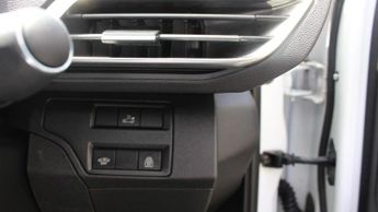 PEUGEOT 3008 1.2 PureTech GPF Allure SUV 5dr Petrol EAT Euro 6 (s/s) (130 ps)