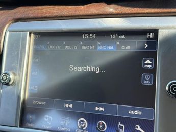 MASERATI QUATTROPORTE 3.0D V6 Saloon 4dr Diesel ZF Euro 5 (s/s) (275 ps)