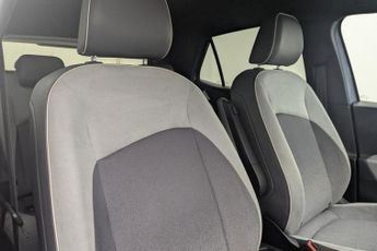 VOLKSWAGEN ID.3 Pro S 77kWh Tour Hatchback 5dr Electric Auto (204 ps)