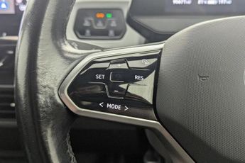 VOLKSWAGEN ID.3 Pro S 77kWh Tour Hatchback 5dr Electric Auto (204 ps)