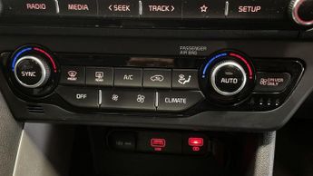 KIA NIRO 1.6 GDi 8.9kWh 2 SUV 5dr Petrol Plug-in Hybrid DCT Euro 6 (s/s) 