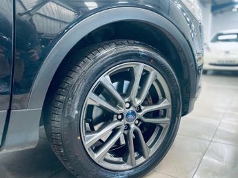FORD KUGA 2 2.0 TDCi Titanium X SUV 5dr Diesel Manual AWD Euro 5 (163 ps) 