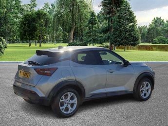 NISSAN JUKE 1.0 DIG-T N-Connecta SUV 5dr Petrol DCT Auto Euro 6 (s/s) (114 p