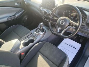 NISSAN JUKE 1.0 DIG-T N-Connecta SUV 5dr Petrol DCT Auto Euro 6 (s/s) (114 p