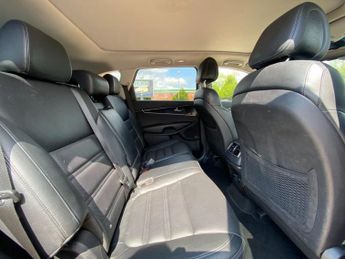 KIA SORENTO 2.2 CRDi KX-3 SUV 5dr Diesel Auto AWD Euro 6 (197 bhp)