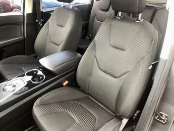 FORD S-MAX 2.0 EcoBlue Zetec MPV 5dr Diesel Auto Euro 6 (s/s) (150 ps)